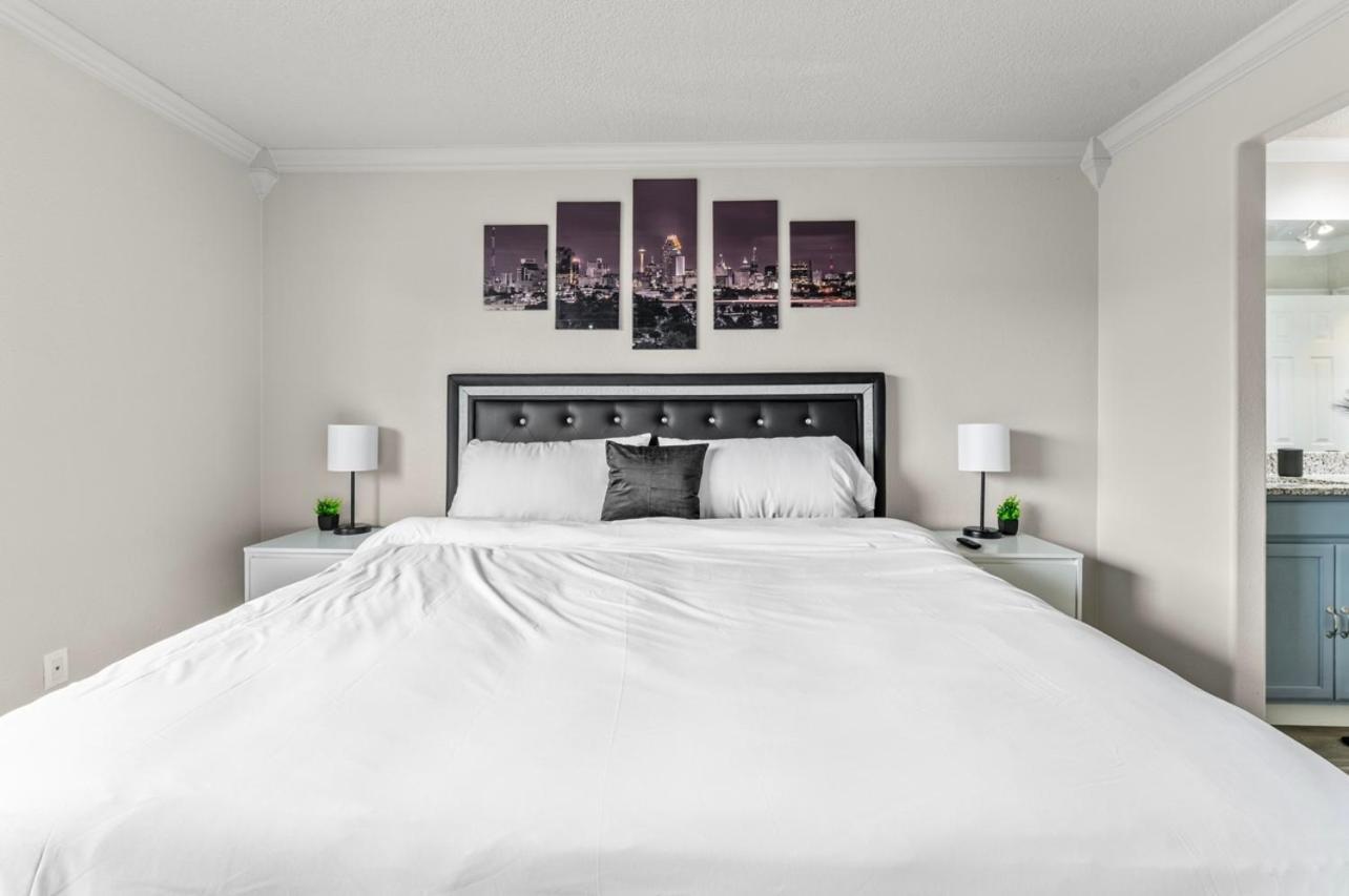 Casa de Férias 4 Bedroom Family Oasis - 5 Mins To Seaworld - River Walk - Sleeps 12 - 2 King