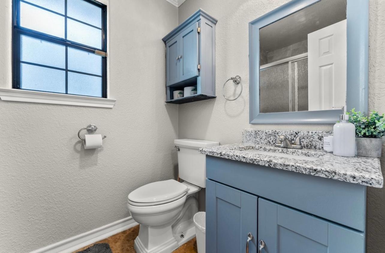 4 Bedroom Family Oasis - 5 Mins To Seaworld - River Walk - Sleeps 12 - 2 King Casa de Férias San Antonio
